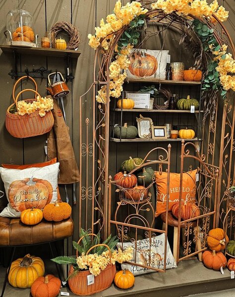 Béžovo-oranžová obliečka na vankúš s tekvicou Pumpkin Patch - 45*45 cm - Clayre & Eef