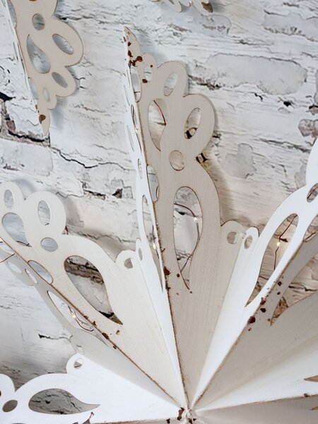 Biela antik kovová nástenná dekorácia snehová vločka Snowflake - 43*6 cm - Chic Antique