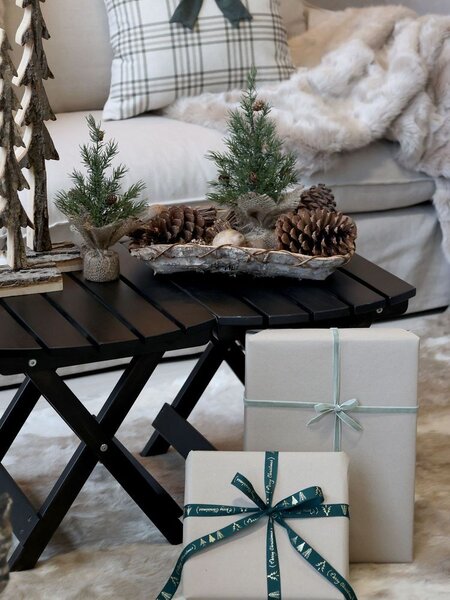 Červená bavlnená stuha so stromčekmi Christmas Trees - 1,5 cm x 5 m - Chic Antique