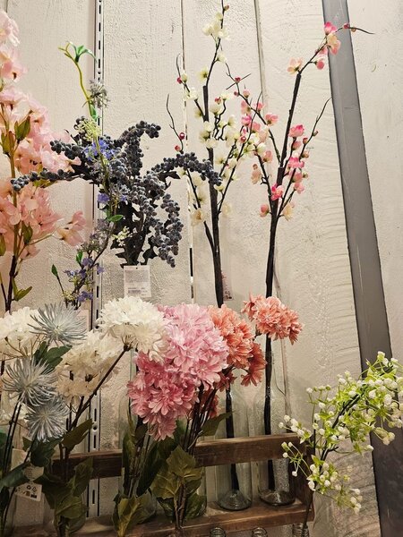 Dekorácia umelá kvitnúca vetvička Blossom - 7*7*115 cm - Clayre & Eef