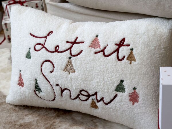 Biela chlpatá obliečka na vankúš so stromčekmi Let it Snow - 35*50 cm - Chic Antique