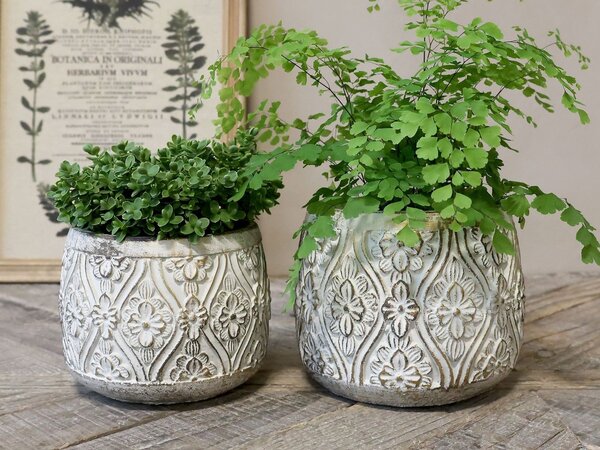 Bielo - zlatý antik cementový obal na kvetináč s kvetmi Vittel L - Ø17*14 cm - Chic Antique