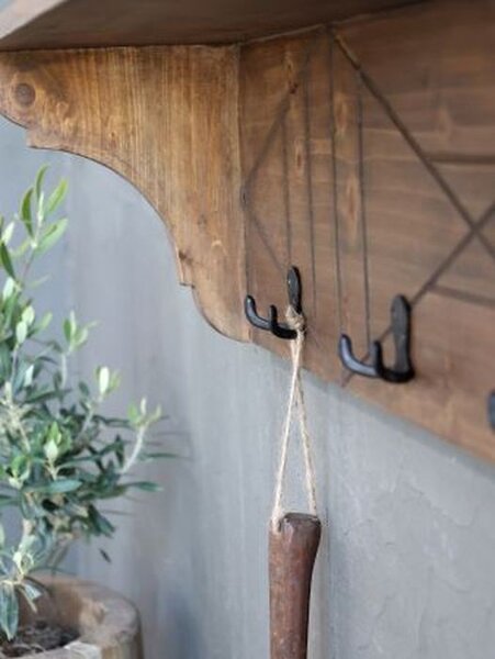 Hnedá antik drevená polička so 4 háčikmi Hooks - 91*20*23 cm - Chic Antique