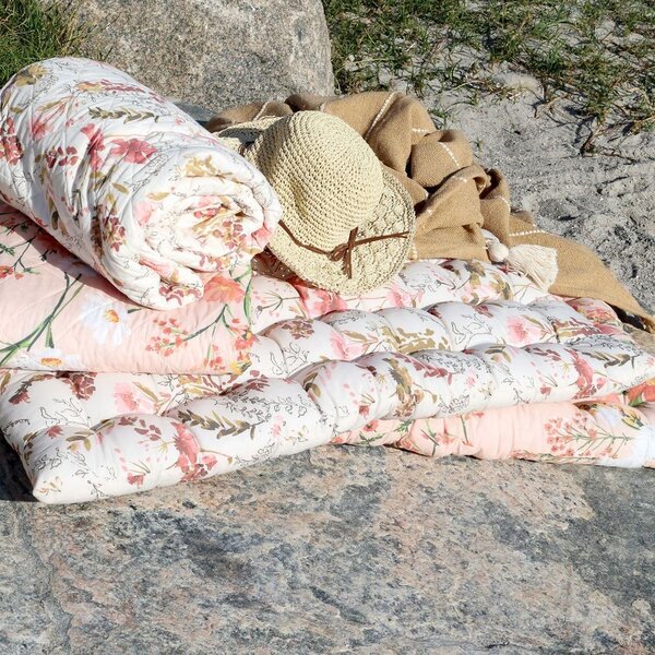Krémový matrac s kvetmi Aix Quilt Wild Flowers - 60*100 cm - Chic Antique
