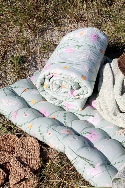 Zelený matrac s kvetmi Aix Quilt Wild Flowers - 60*100 cm - Chic Antique