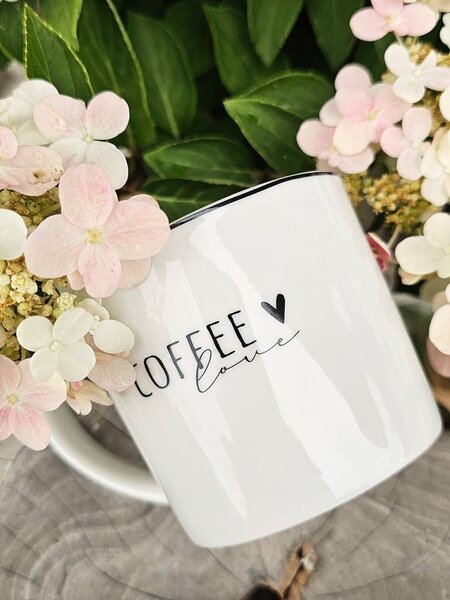 Biely hrnček so srdiečkom a nápisom Coffee Lovely Day - 12 * 8 * 7 cm / 275 ml - Clayre & Eef