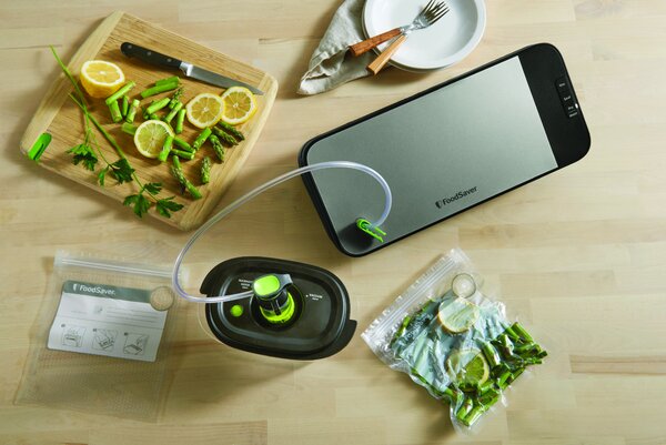 Kompaktná vákuová zváračka fólií FoodSaver VS2190X