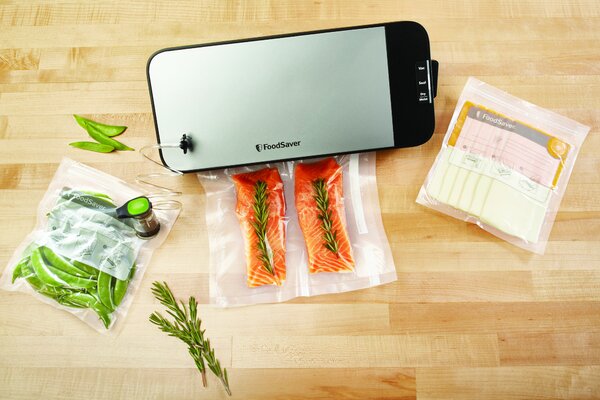 Kompaktná vákuová zváračka fólií FoodSaver VS2190X