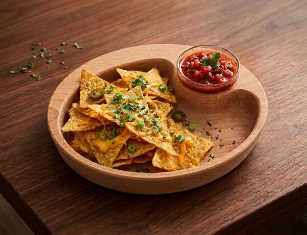 AMADEA Drevená miska nachos oválna, masívne drevo, rozmer 25x20x4, 5 cm
