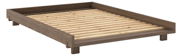 Hnedá dvojlôžková posteľ z borovicového dreva s roštom 140x200 cm Social – Karup Design