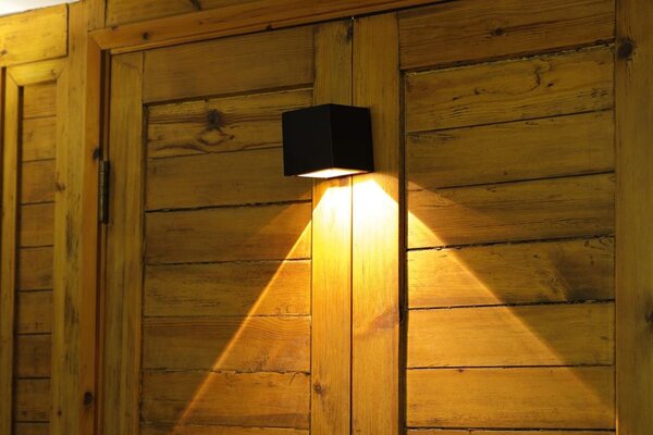 Lampa Strend Pro Garden, solárna, stena, 10x10x10 cm