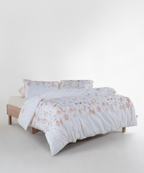 Biele obliečky na dvojlôžko/predĺžené z bavlneného saténu 240x220 cm Ivory Garden Floral – Mila Home Luxury
