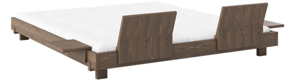 Hnedá dvojlôžková posteľ z borovicového dreva s roštom 180x200 cm Social – Karup Design