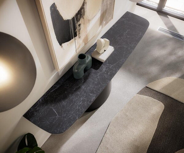 DELIFE Konzolový stolík Edge zaoblený 180×40 cm keramika Laminam® Nero Greco antracitová Conos kov čierna