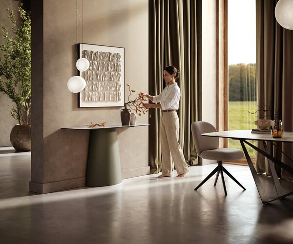 DELIFE Konzolový stolík Edge zaoblený 140×40 cm keramika onyx perla Conos kov titánová farba