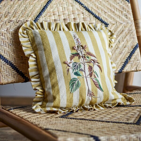 Dekoratívny vankúš s výšivkou Camila Yellow 35 × 35 cm