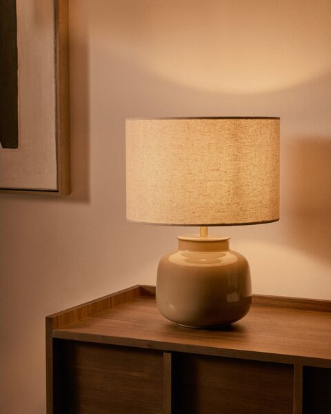Béžová keramická stolová lampa s textilným tienidlom (výška 40 cm) Tay – Kave Home