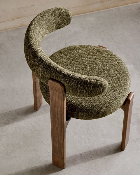 Kaki/hnedá jedálenská stolička z jaseňového dreva Granite – Kave Home
