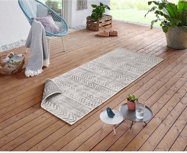 Sivo-krémový vonkajší koberec NORTHRUGS Biri, 80 x 250 cm