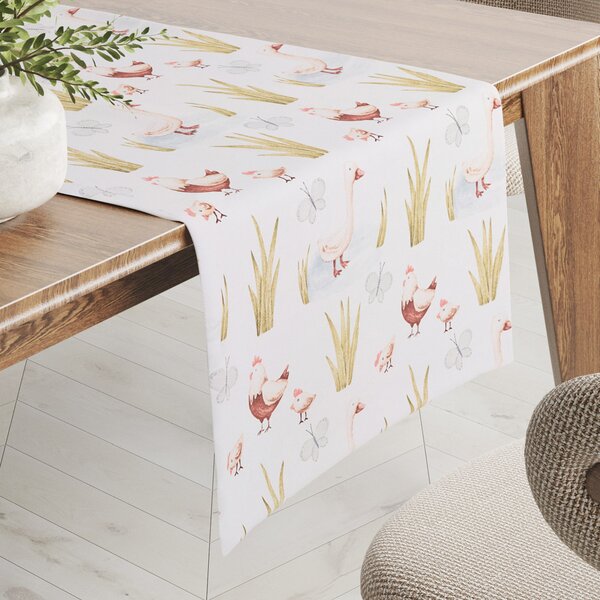 Biante Detský bavlnený behúň na stôl Sandra SA-752 Sliepočky a húsky na bielom 20x120 cm