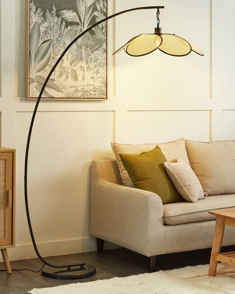Stojaca lampa čierna kovová oblúková stojanová lampa s papierovým tienidlom s ratanovým efektom