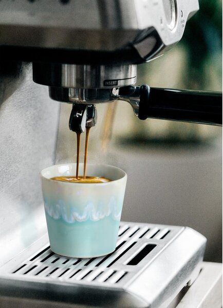Svetlomodrý kameninový hrnček na espresso Costa Nova, 210 ml