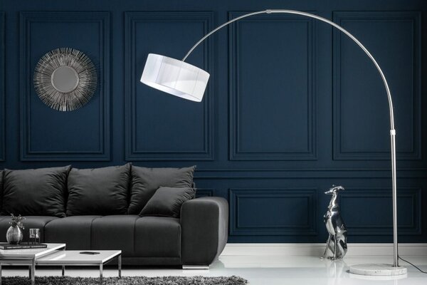 Stojanová lampa Ample biela