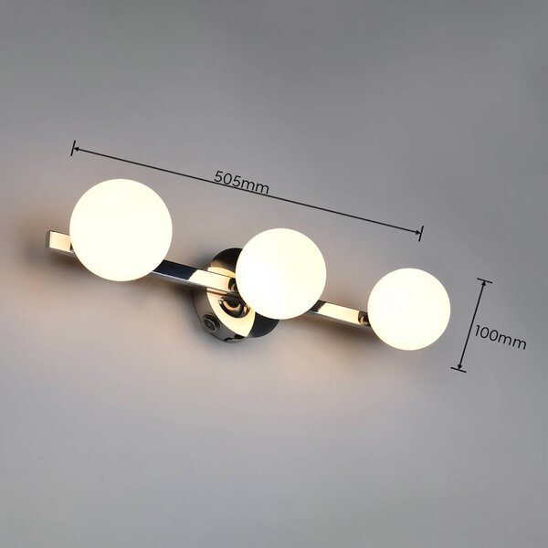 Trio Lighting Nástenné svetlo Alfio, šírka 50 cm, chróm, kov/sklo, IP44, 3-pl., Chrómová / strieborná, Kúpeľňa, kov, Moderný