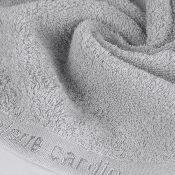 BAVLNENÝ UTERÁK PIERRE CARDIN EVI 50X90 CM STRIEBORNÁ