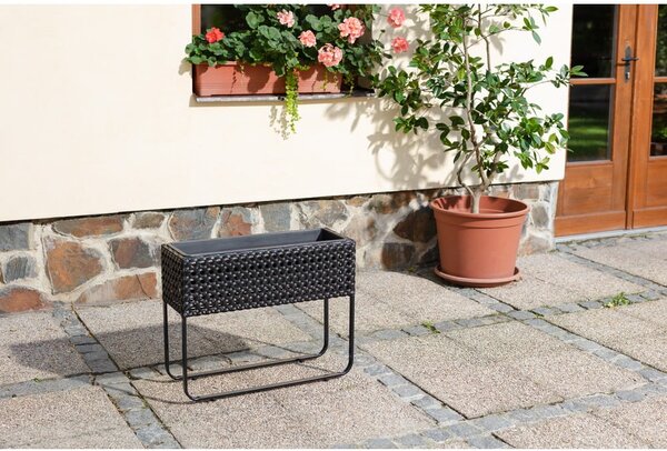 Čierny záhradný kvetináč Essentials Magnolia