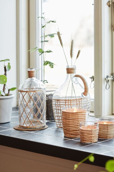 Sklenená váza s dekoráciou Rattan Braid