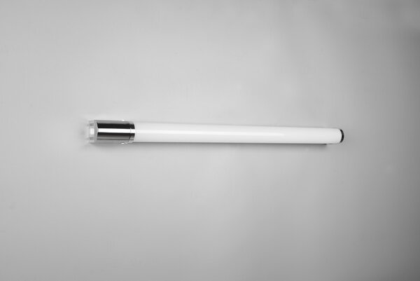 Trio 284077906 LED nástenné svietidlo Piera 1x16W | 1650lm | 3000K | IP44 - zásuvka, vypínač na tele, chróm
