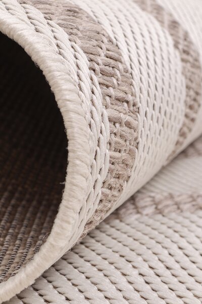 Koberec Flora 51001/D9TW rozmery koberec: 67x120 cm