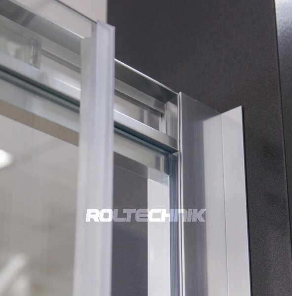 Roth Vaňová zastena s posuvnými dverami LLV2 a pevnou bočnou stenou LLVB ROTH-Variant: šírka: 70 cm, orientácia: Uni, typ: Pevná bočná stena - (LLVB 700 - 573-7000000-00-02), ROTH-Profily: profily: brillant, výplň: transparent