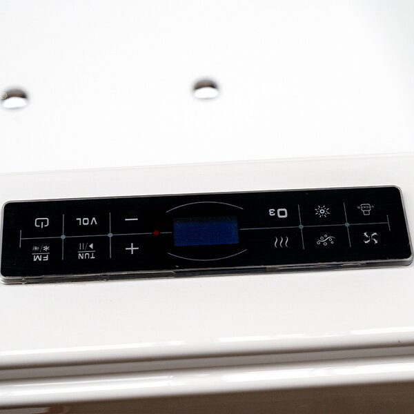 BPS-koupelny Hydromasážna vaňa DIABLO 666 II 180x150 s ohrevom vody