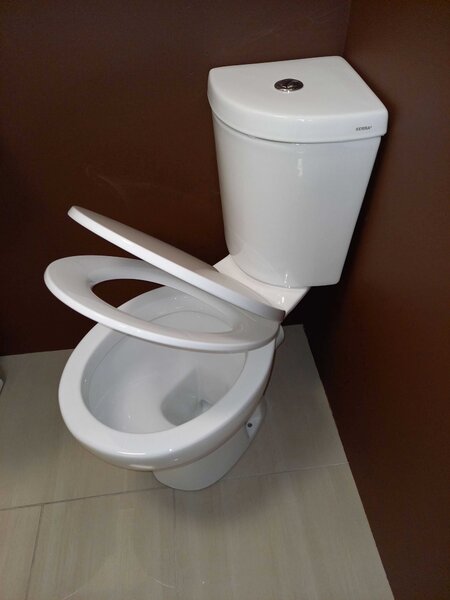 Novoterm Rohové WC kombi NV-Corner KR 61 ZO so zadným odpadom a SoftClose sedadlom