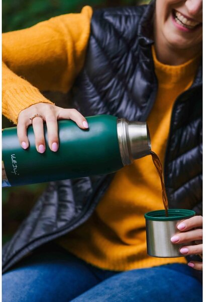 Zelený cestovný termohrnček Vialli Design Fuori, 1 l