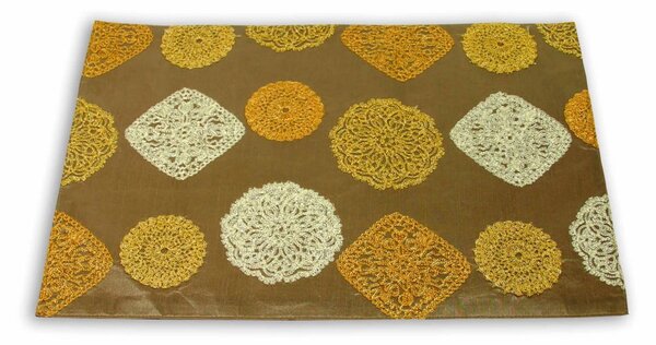 DECOREUM Stolová podložka zlatej farby s ozdobnou výšivkou 32x45 cm polyester
