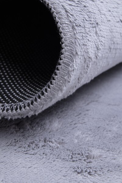 Koberec Plush SILVER rozmery koberec: 60x100 cm