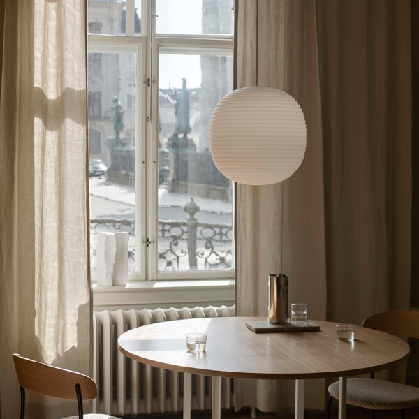 Závesné svietidlo Lantern, Small, White Opal – New Works