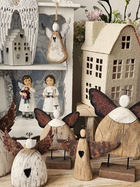 Dekorácia drevená figúrka anjel Angel Rustic M - 13*5*19 cm - Clayre & Eef