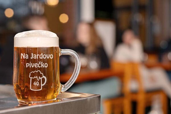 Pieskovaný polliter na pivo Na Jardovo pivečko
