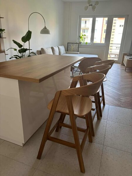 Stima Barová stolička GURU Home 63cm prírodný dub Vyberte variant ->: Čierna