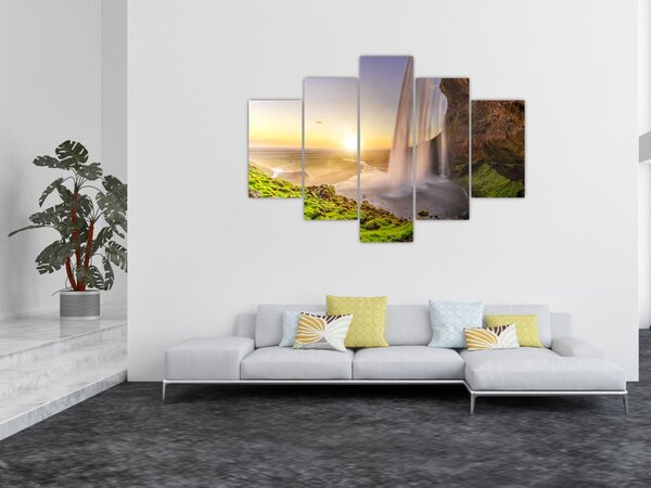 Obraz - Seljalandsfoss spoza vnútra jaskyne (150x105 cm)