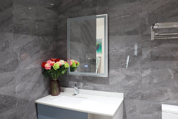 Bezdoteku Nemlžící kúpeľňové zrkadlo s LED osvetlením na výšku 60x80 cm KZ2