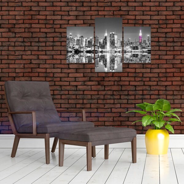 Obrázok - New York a fialový mrakodrap (90x60 cm)