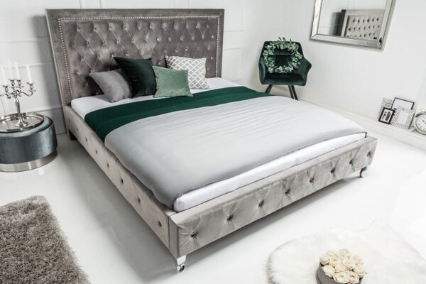 Strieborná posteľ Extravagancia 180x200cm