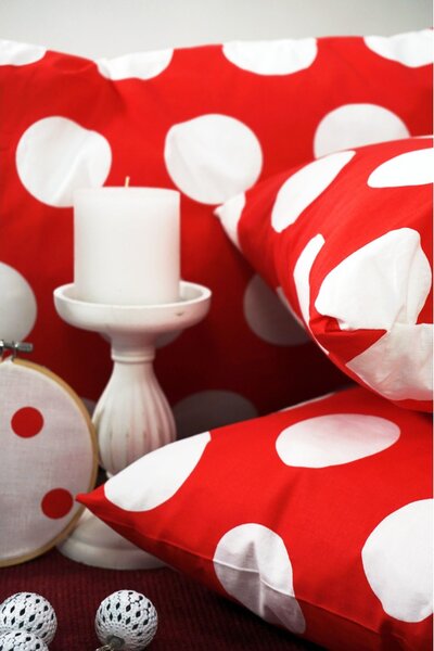 Obliečky bavlnené Dots červené EMI, Štandardný set jednolôžko obsahuje 1x 140x200 + 1x 70x90