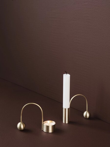 Kovový svietnik Brass Balance Candle Holder