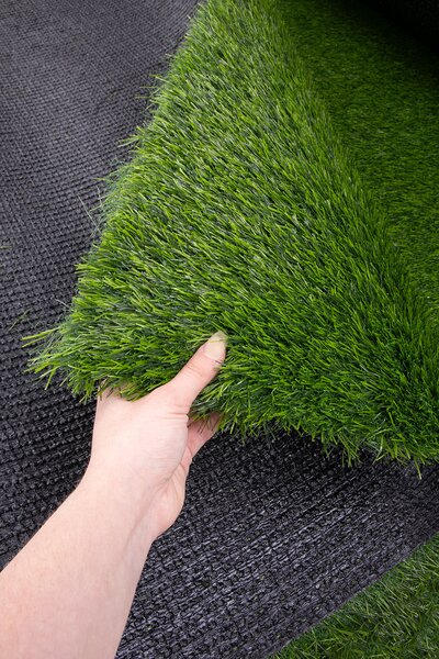 Umelý trávnik v rolke 40 mm šírka: 100 cm